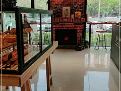面包甜点陈列柜-熊叔熊婶面包房(团结湖店)
