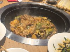 -咱屯子铁锅炖直营店(保利店)