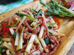 小炒黄牛肉-胡桃里乐队酒馆(鎏嘉码头店)