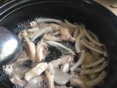 -胡须佬鸡煲四季火锅店(石厦西村直营店)