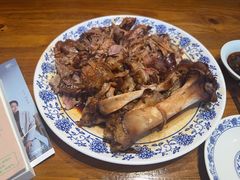 -老天桥酱肉烧饼夹肘子(天桥店)