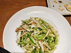 -吴越荣记苏州菜·松鼠桂鱼100%活鱼现做(斜塘老街店)