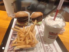 -The Habit Burger Grill 哈比特汉堡(复兴soho店)