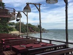 -卷心菜和避孕套餐厅(Pattaya)