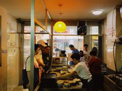 -松树干拌面店