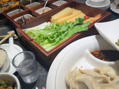 -五谷丰登农家院·地道胶东菜·海鲜烧烤(威海店)