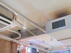 大堂-新疆烧烤王(广灵店)