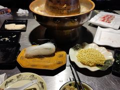 -冰冰龙虾·江湖菜·花园江景餐厅