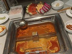 -海底捞火锅(咸阳丽彩万达店)