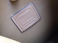 -Coach(朗豪坊店)