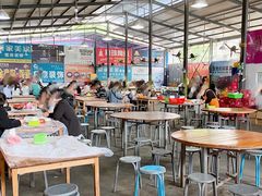 大堂-五七小李子油焖大虾(总店)