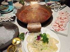 -墨居上隐·院子里火锅(峨眉店)