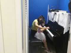 -琴芳艺所艺术培训.古筝钢琴