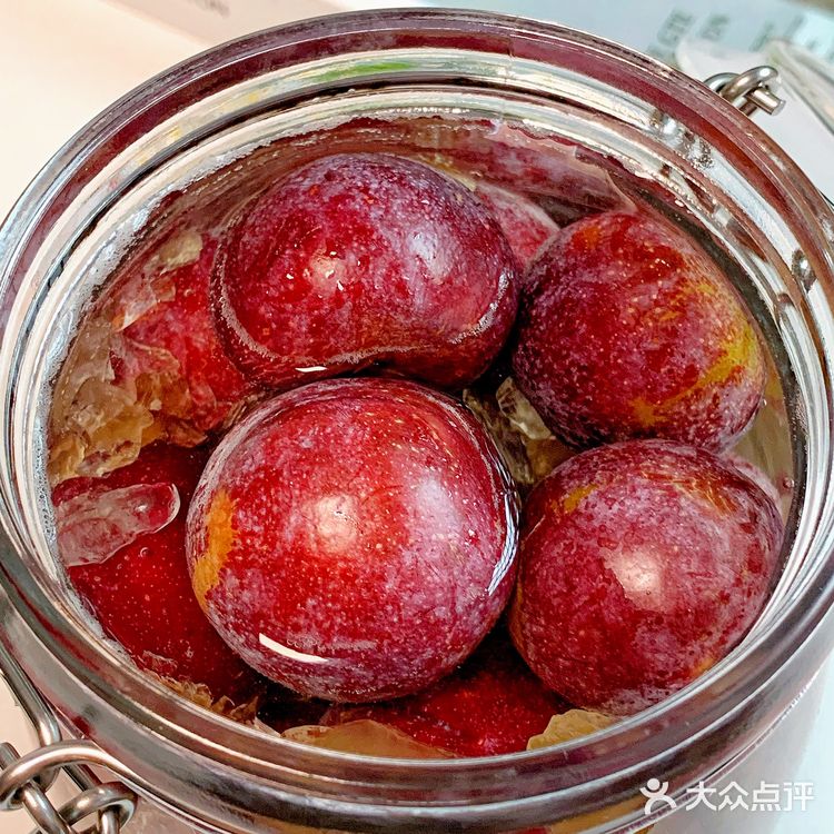 超好喝的李子酒，在家就能泡，巨简单