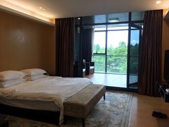 -上海怡沁园度假酒店