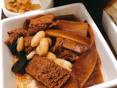 本帮四喜香烤麸-春风松月楼(七宝万科店)