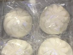 叉烧包-Dog in Town Ekkamai