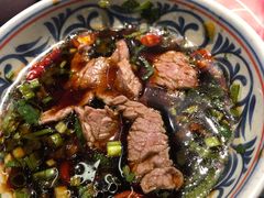 吊龙-牛村来人潮汕牛肉火锅(西单店)