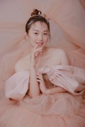 点击看大图 -挪娅婚纱摄影皇家会所