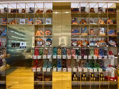 -VENCHI 闻绮(上海佛罗伦萨小镇店)