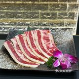 烤肉新店打卡🙋🏻‍♂️营养均衡的一顿晚餐很开心呀🙋🏻‍♂️