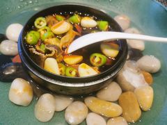 -香山湖渔家大院