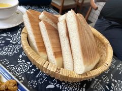 -八两八金·莱芜特色炒鸡(市南漳浦路店)