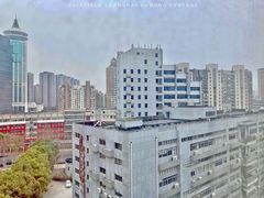 -上海浦东中心万枫酒店