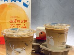 -瑞幸咖啡(纽宾凯酒店新华路店)