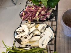 -老石黑山羊毛驴肉火锅(金凯广场店)