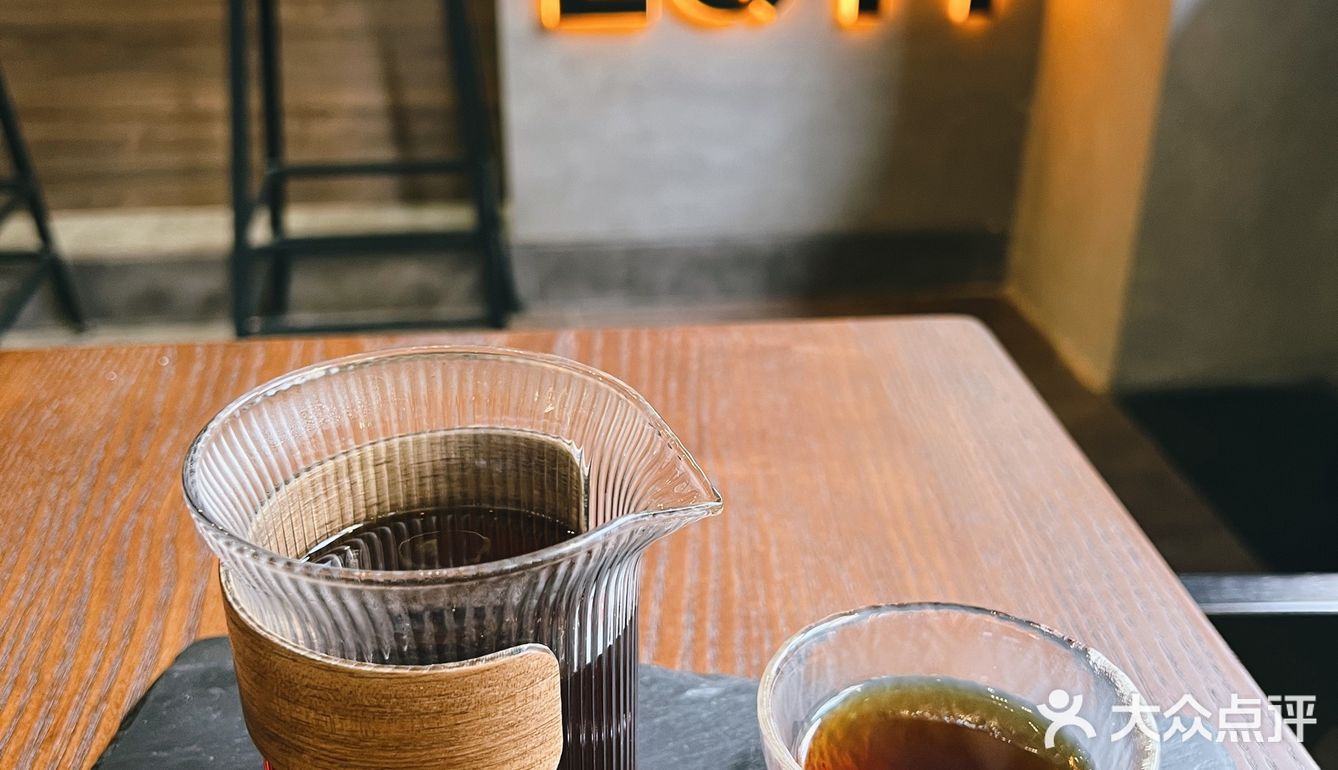 EQ’M Coffee&Bar｜从早到晚陪住你🤎