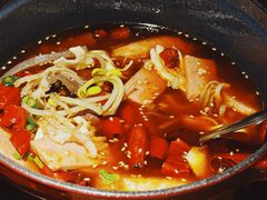-肆海小川菜酒馆Wine Bistro (青年路店)