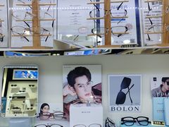 -MiRi眼镜·蔡司·星趣控·尼康控优点视觉合作店(南京东路店)