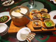 -九十九顶毡房(阜石路店)