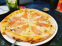松露酱蘑菇帕尔马火腿披萨-TIAGO HOME KITCHEN(朝阳大悦城店)