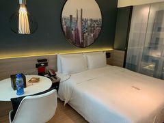 -成都太古里总府王府井亚朵X酒店