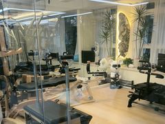 -简·无界健身工作室·运动康复·体态(石厦店)