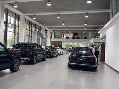 -上海星瀚奔驰4S店(红柳路店)