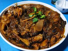小鸡炖蘑菇-老多饺子馆