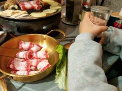 -围炉肉舍•炭烤活鳗•丹东海鲜烤肉(步行街店)