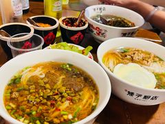 -矮子粉店1985·长沙米粉(湘春路店)