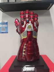 -老男孩男士理容馆·理发·烫染·修面