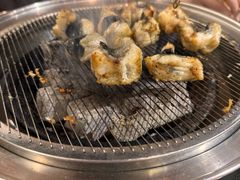 -围炉肉舍•炭烤活鳗•丹东海鲜烤肉(步行街店)