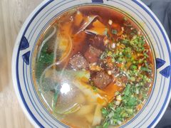 红烧牛肉面宽面-张飞牛肉(观前街店)