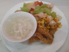 -山明水秀大饭店