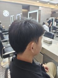 -川和潮人