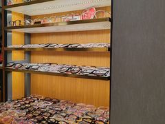-优医视平价眼镜蔡司依视路折扣工厂店(十里堡店)
