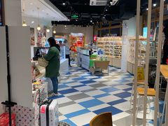 -85度C(生甜甜圈研究工坊·上海平凉店)
