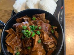 高山笋干烧肉-杭百味·大众精选杭帮菜(西湖音乐喷泉店)