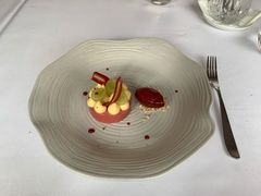 手工冰淇淋配季节水果-蝶舍·MAISON PAPILLON